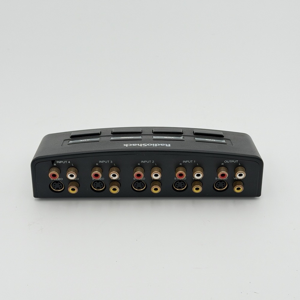 RadioShack Composite A/V Selector Switch 4-in 1-out Model 15-313 - Picture 3 of 4